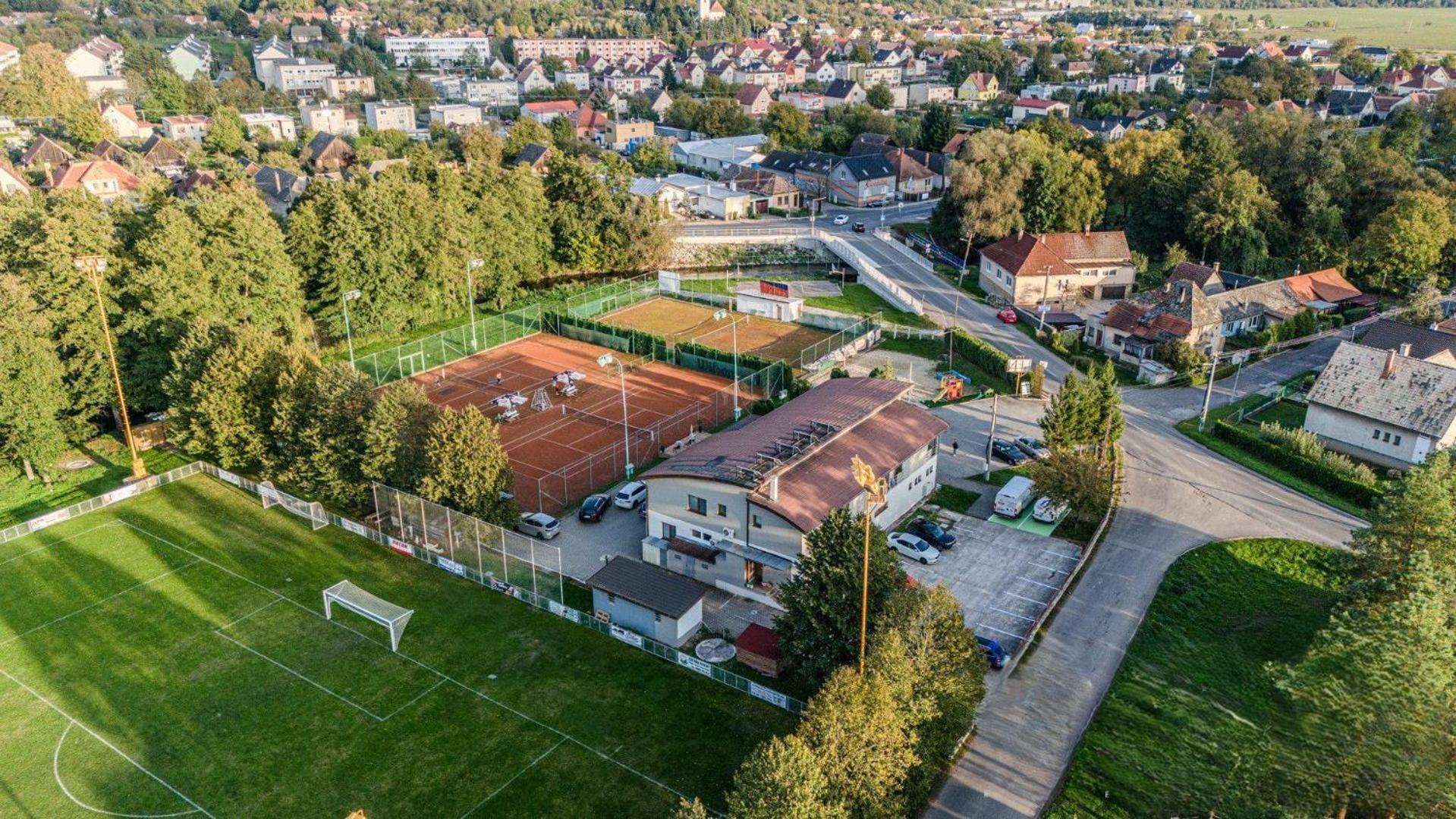 Raketa Residence, Restaurant & Hotel Prievidza Exterior foto
